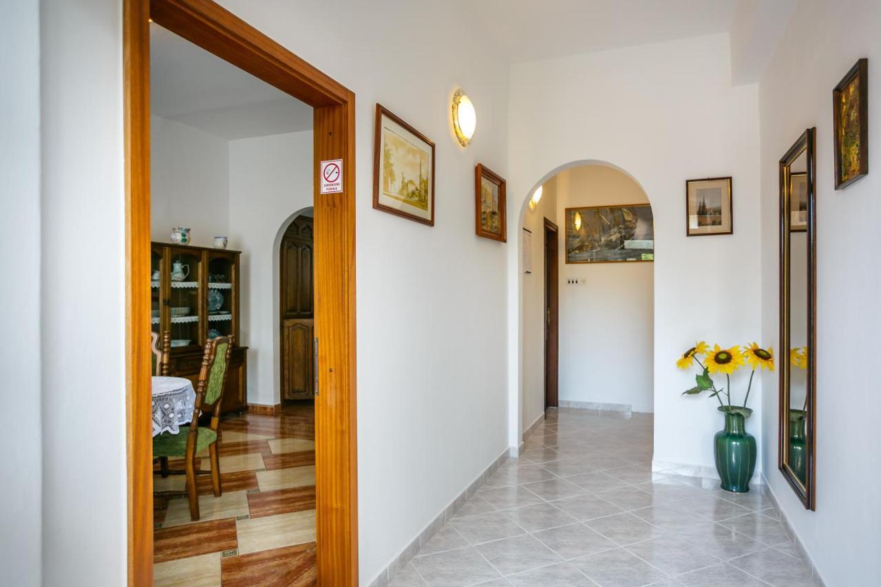 Apartment Near The Sea Judita Malinska Exterior foto