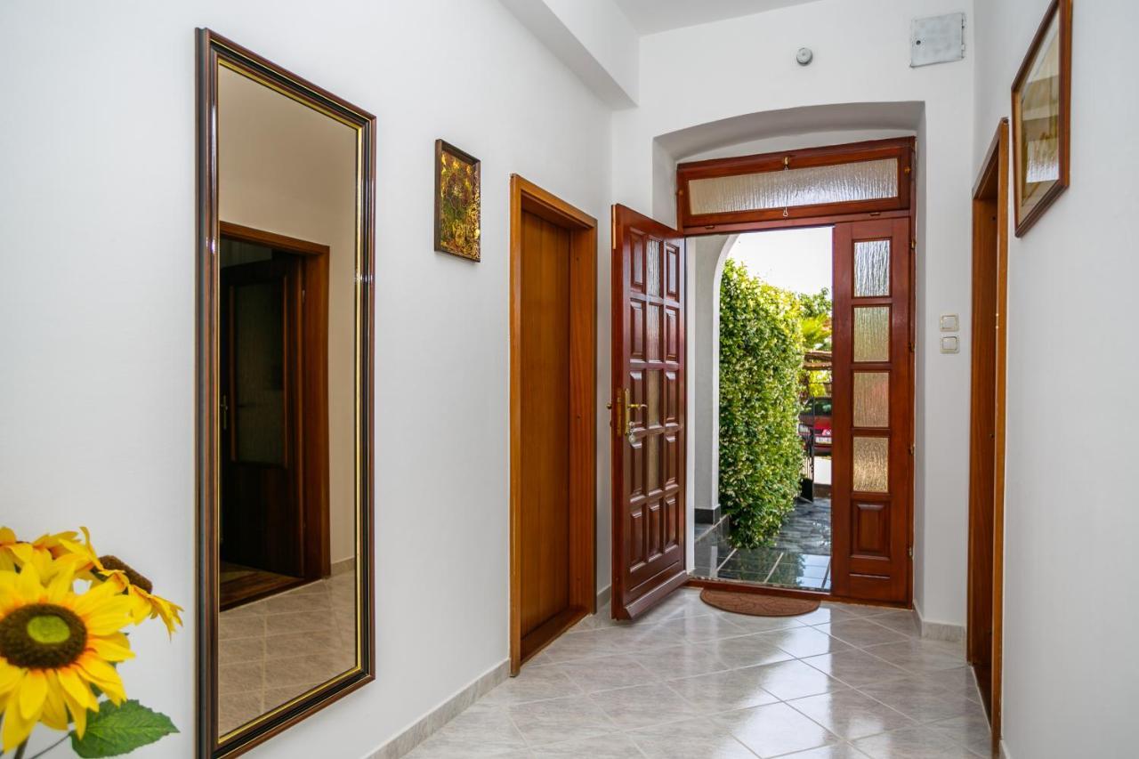 Apartment Near The Sea Judita Malinska Exterior foto