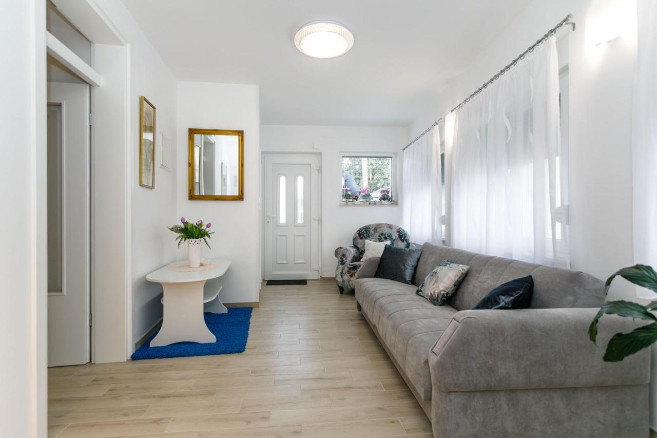 Apartment Near The Sea Judita Malinska Exterior foto